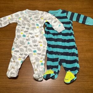 Carters boys 0/3mo fleece sleepers set